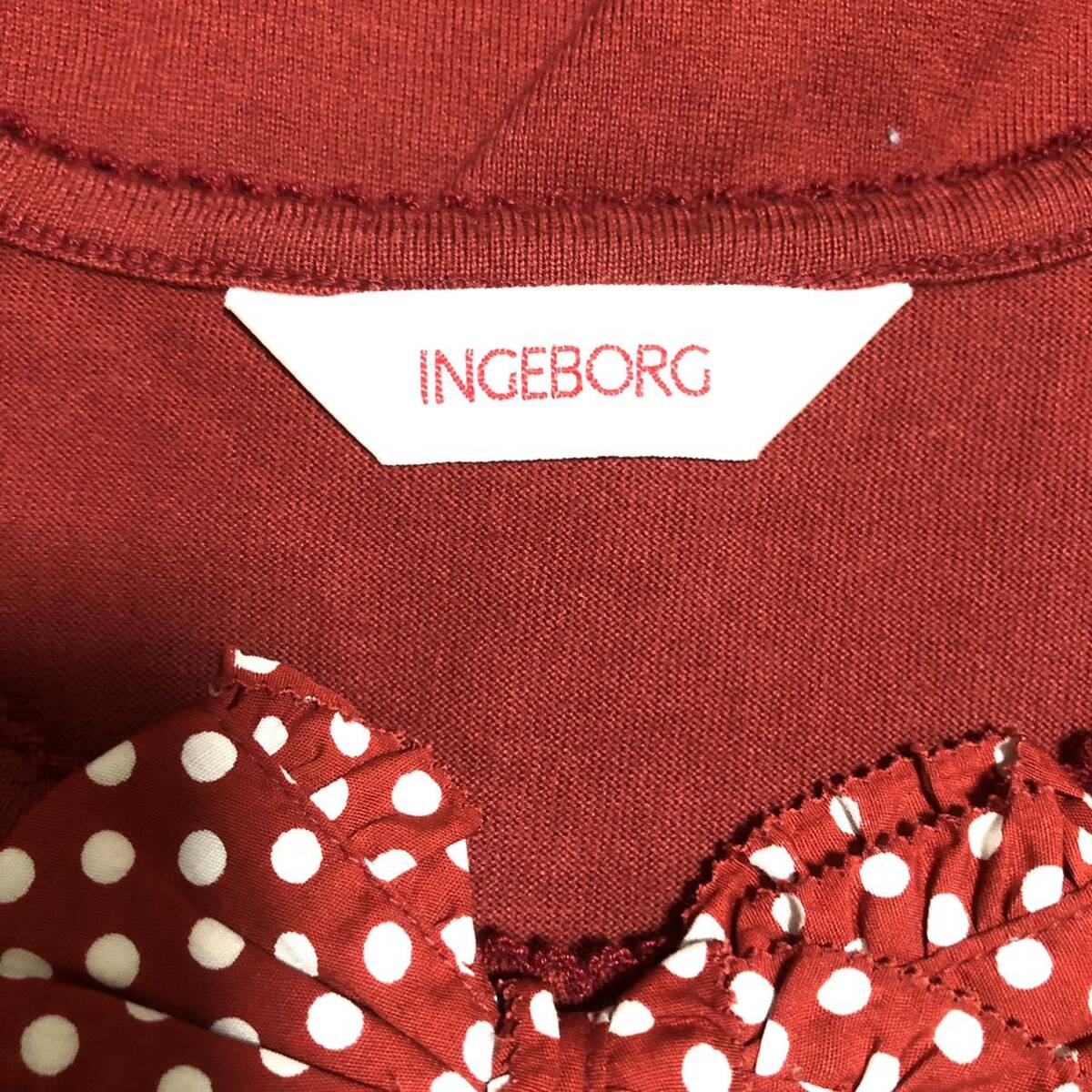 INGEBORG ...　 лента 　 футболка 　 красный 　 хлопок   материал 