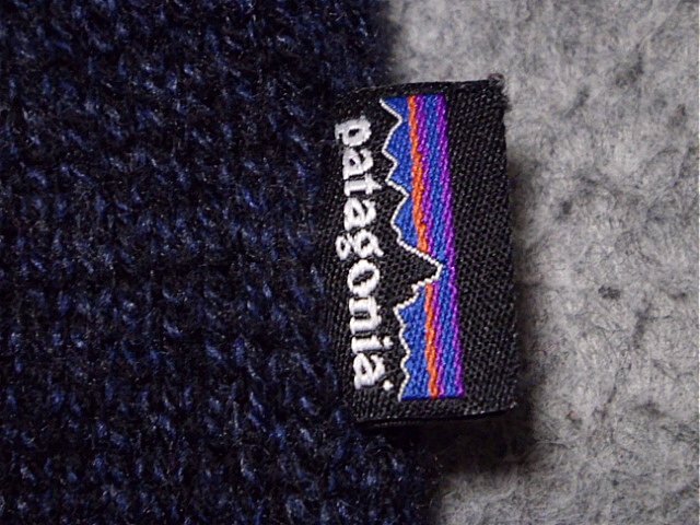 patagonia　パタゴニア　Ｖネック　ニット　セーター　ＸＳサイズ(袖・丈長目)　美品　赤＆紺バイカラー　５１１８０ＦＡ１３　２０１３年_画像5