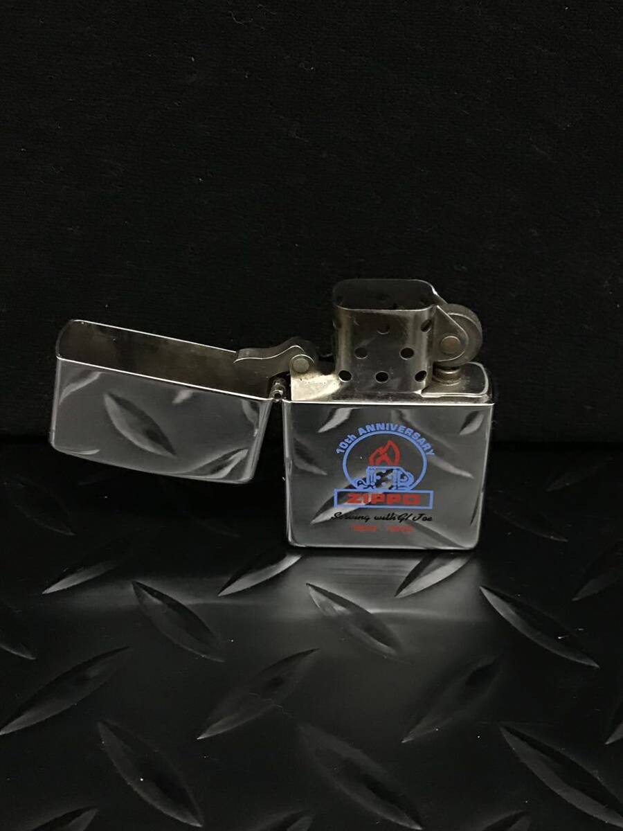 E1★ZIPPO ジッポー 10th ANNIVERSARY 10周年アニバーサリー 2002年製 シルバー 喫煙具 着火確認済みの画像4