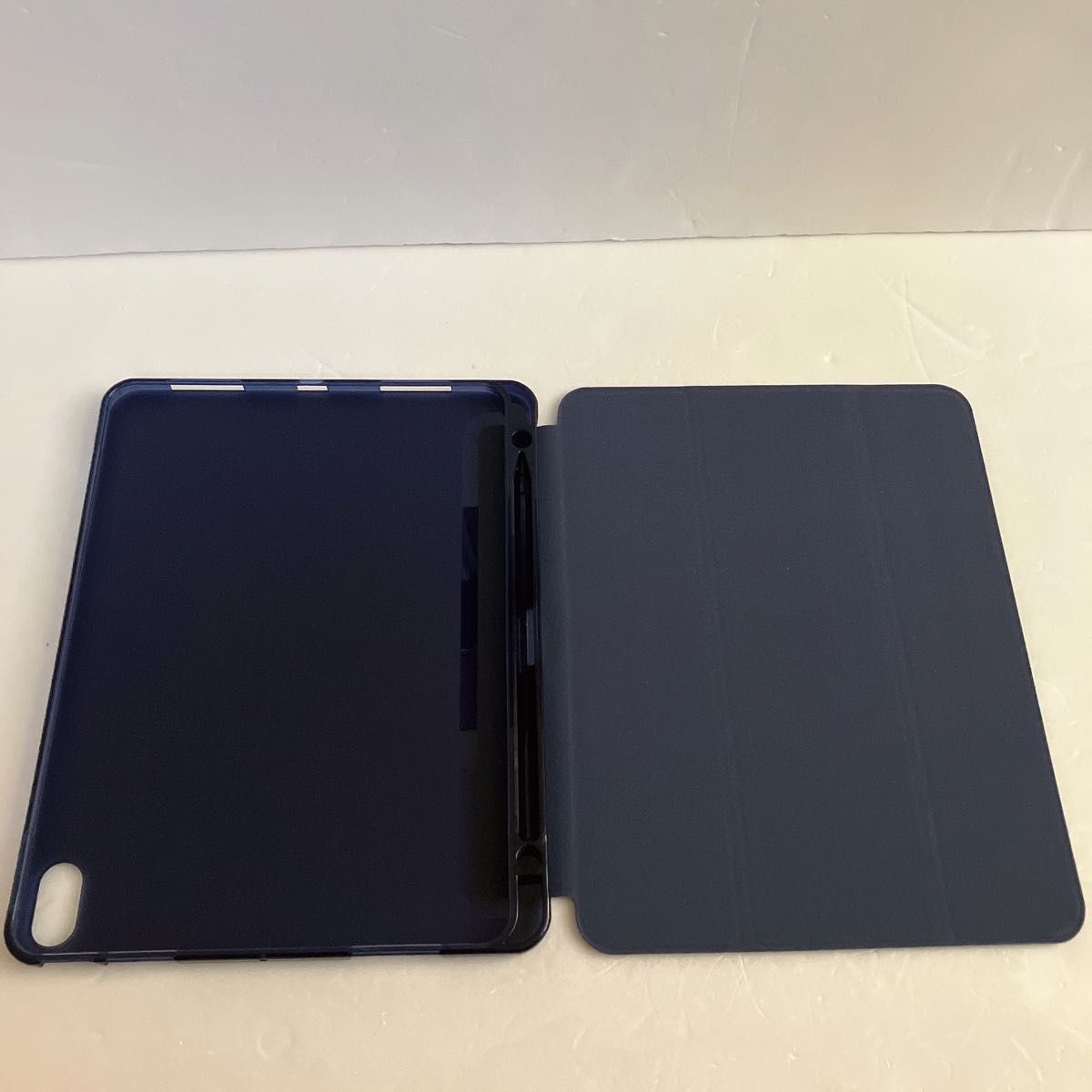 【即購入可】DTTO iPad Air4 ケース　カバー　アイパッド　タブレット
