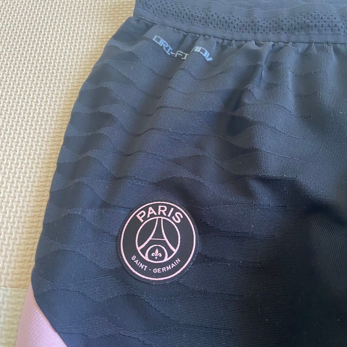 NIKE ナイキ パリサンジェルマン psg トレーニングパンツ M NIKE ナイキ パリサンジェルマン psg トレーニングパンツ M