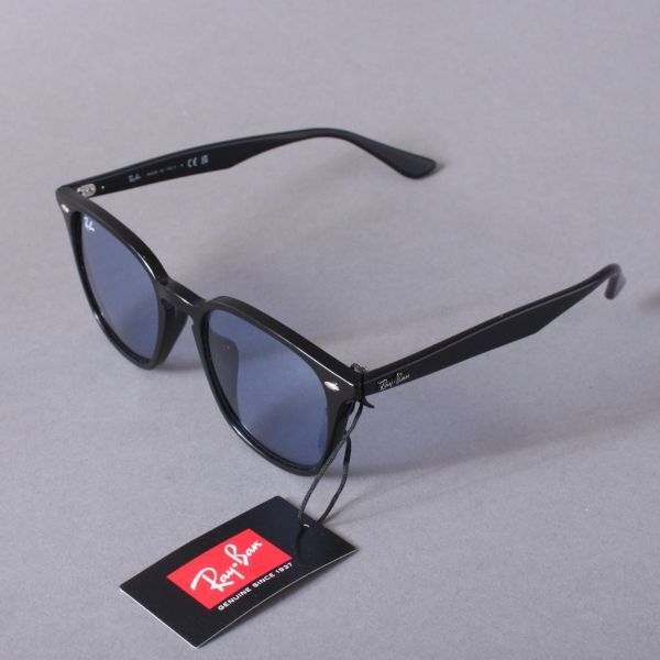 未使用 RayBan レイバン サングラス RB4258-F 601/80 ブランド ブルーレンズ 眼鏡 メガネ メンズ ケース付 #60※058/k.hの画像2