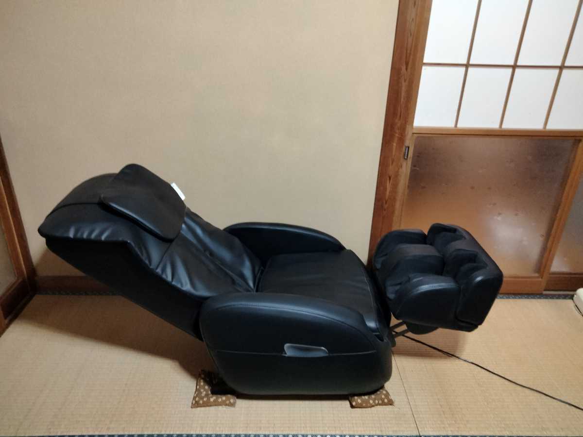 THRIVE マッサージチェア くつろぎ指定席 CHD5500 中古品 item THRIVE マッサージチェア くつろぎ指定席 CHD5500 中古品 item