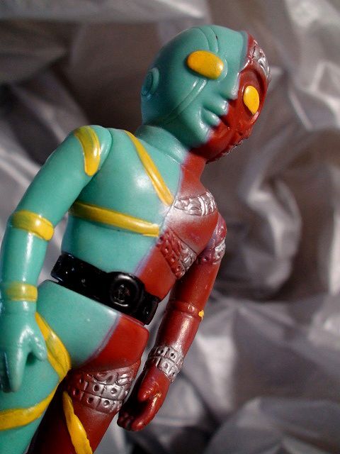 上質で快適 ウルトラマン 店頭用ソフビ 背中:古谷 敏 サイン付 ポピー 高さ ソフビ