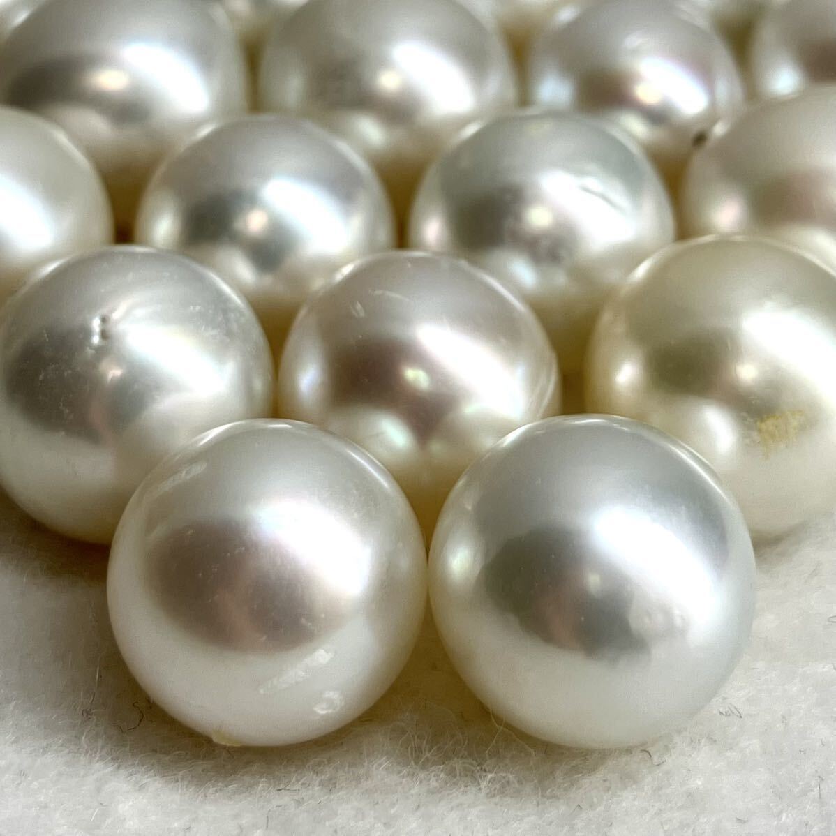 * south . White Butterfly pearl 17 point . summarize *m 50g/250ct approximately 11.3-13.3mm. loose unset jewel gem jewelry jewelry Pearl pearl K