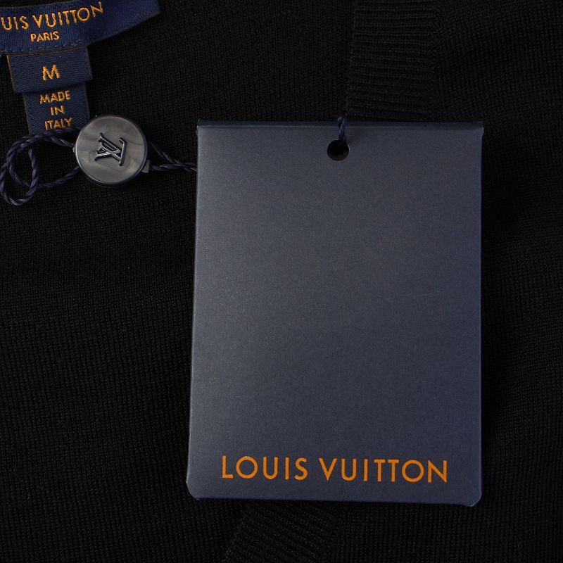  unused goods Louis Vuitton LOUIS VUITTON 18 year made knitted One-piece V neck long sleeve mi leak long wool race Logo tag attaching M black 