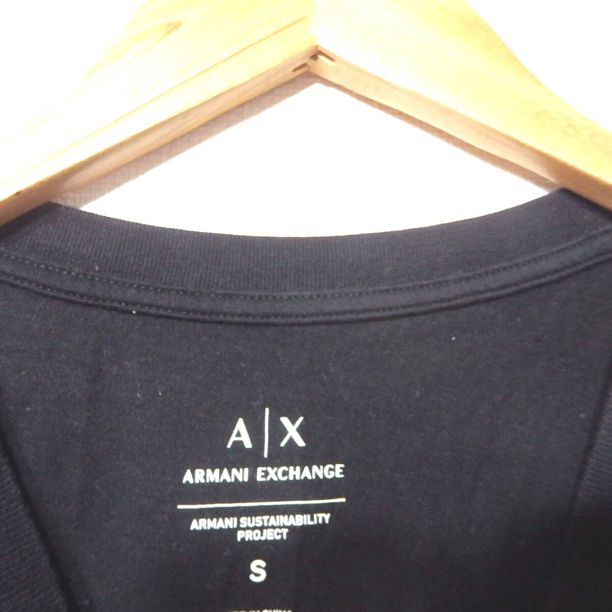 【送料無料】AXTシャツ/ショート丈　ARMANI EXCHANGE　アルマーニエクスチェンジ　Sサイズ（１７０/８８A