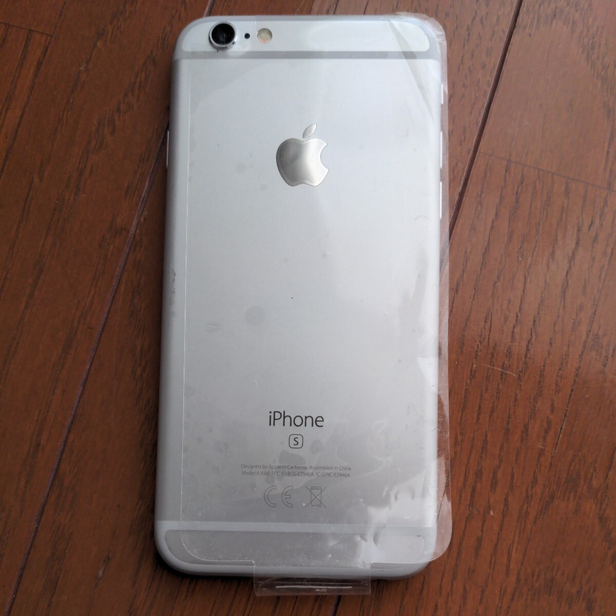 【送料無料1円～】iPhone6s 32GBシルバー SIMロック解除済みのほぼ新品ですがジャンクにて。_画像2