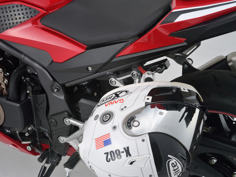 デイトナ ヘルメットホルダー CBR400R/400Ｘ ホンダ CBR400R 92641 DAYTONA_画像5