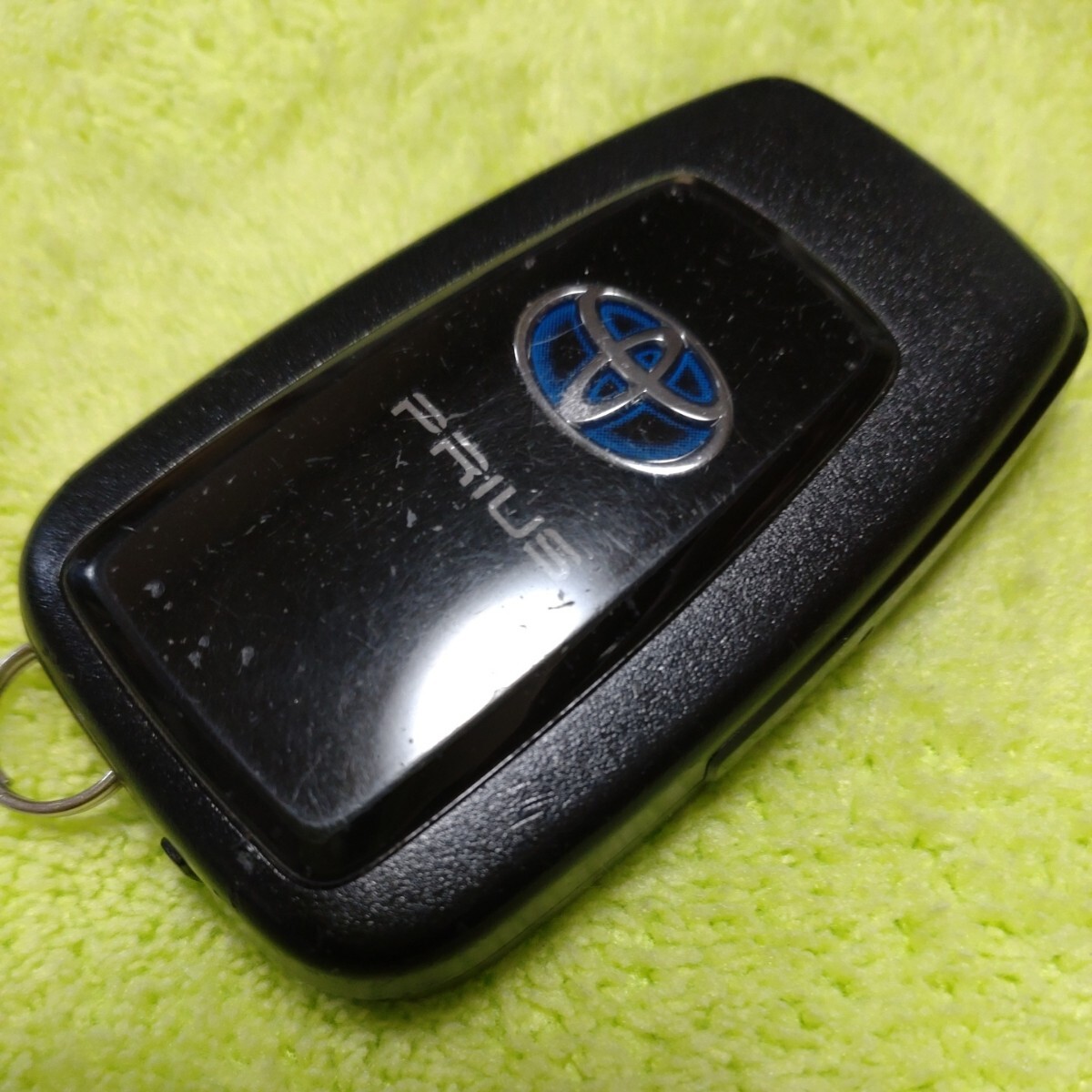 ⑥中古トヨタ純正スマートキーPRIUS_画像4