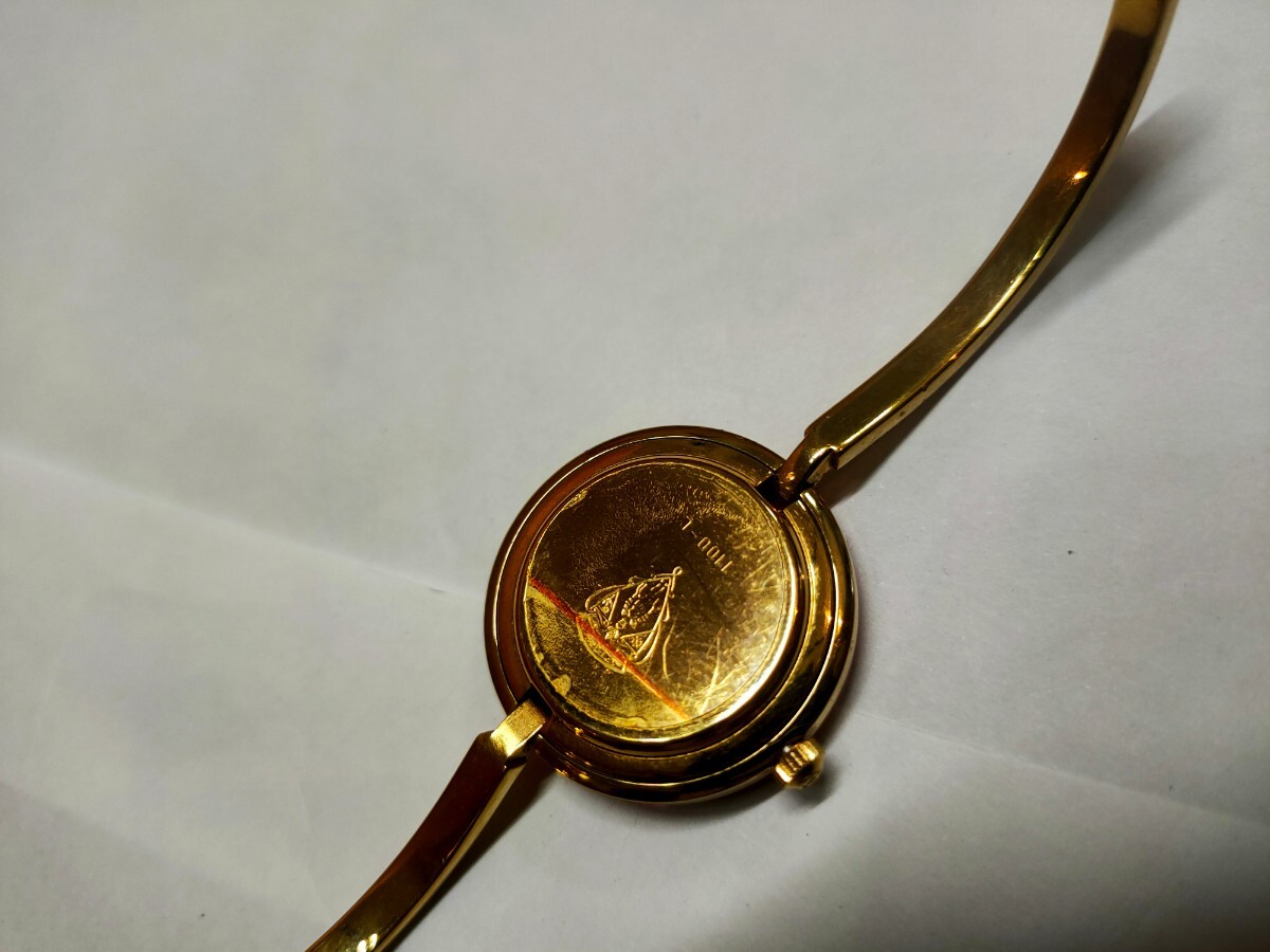 外観美品 良品 １円〜人気 GUCCI チェンジベゼル 1100L QZ 腕時計 ゴールド クォーツの画像3