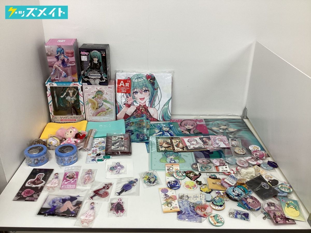 [ present condition ] Hatsune Miku . sound LUKA goods set sale acrylic fiber stand figure can bachi other / Vocaloid 