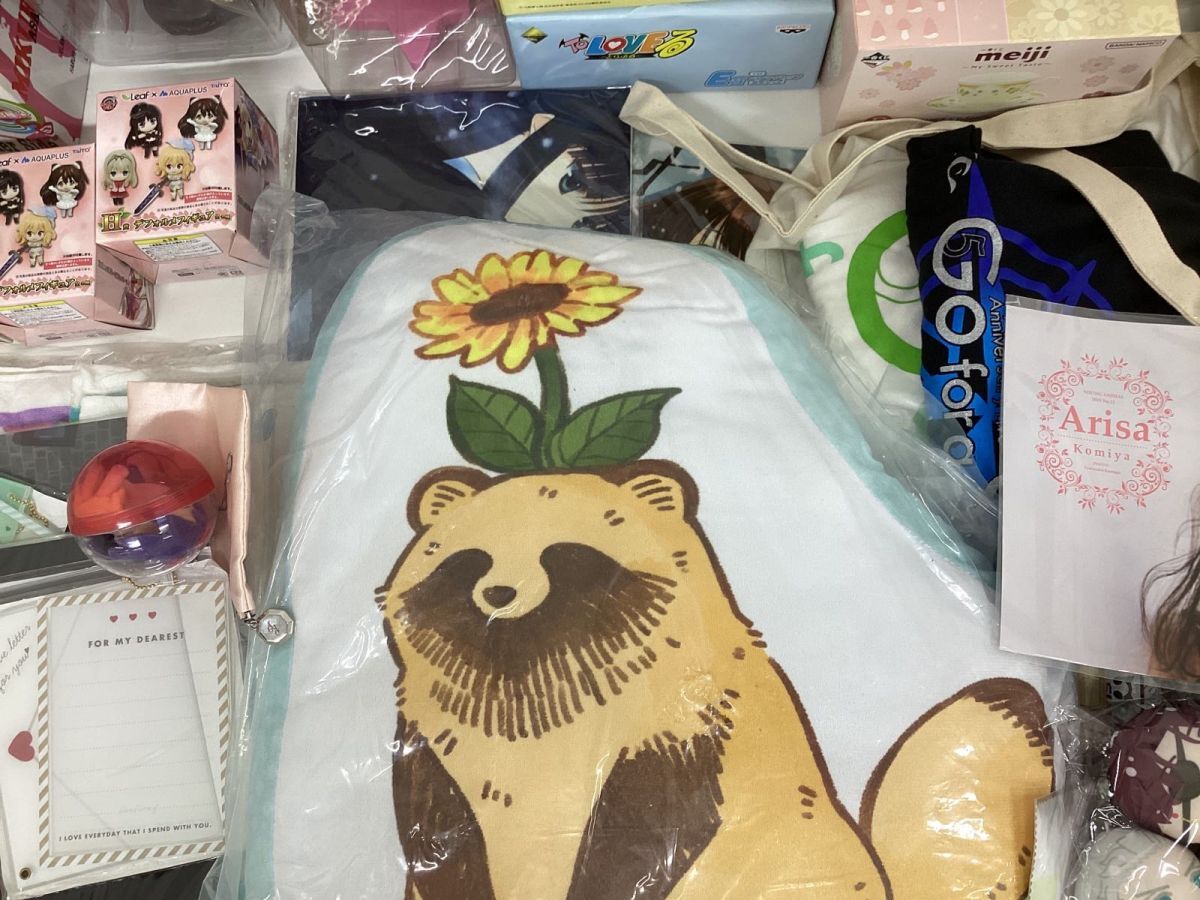 [ including in a package un- possible / present condition ] anime game goods set sale ToLOVE. Love Plus Little Busters other / figure soft toy T-shirt other 