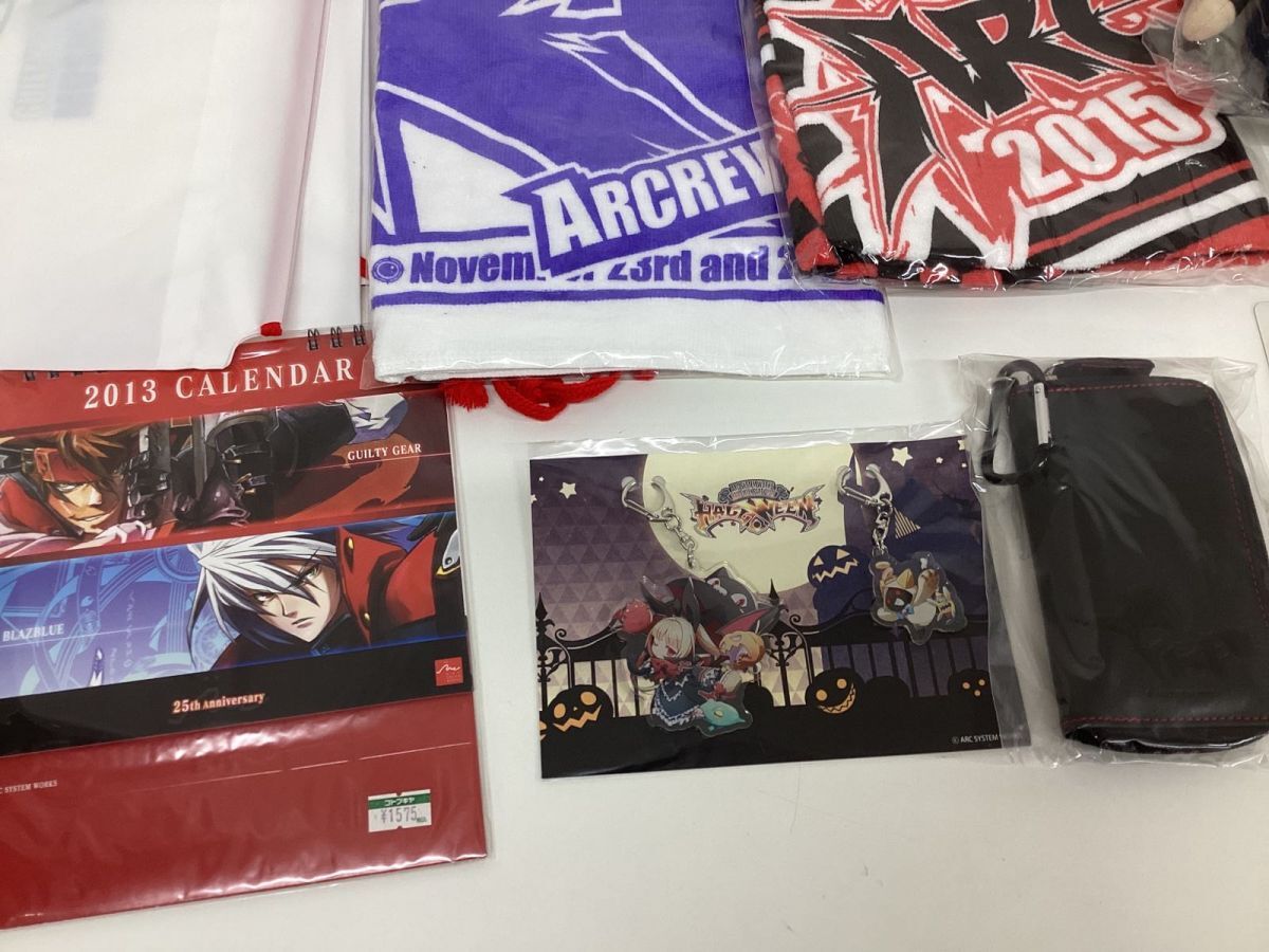 【現状】アークシステムワークス ゲームグッズ 各種 まとめ売り Tシャツ ぬいぐるみ タオル 他 BLAZBLUE ギルティギア 等_画像8