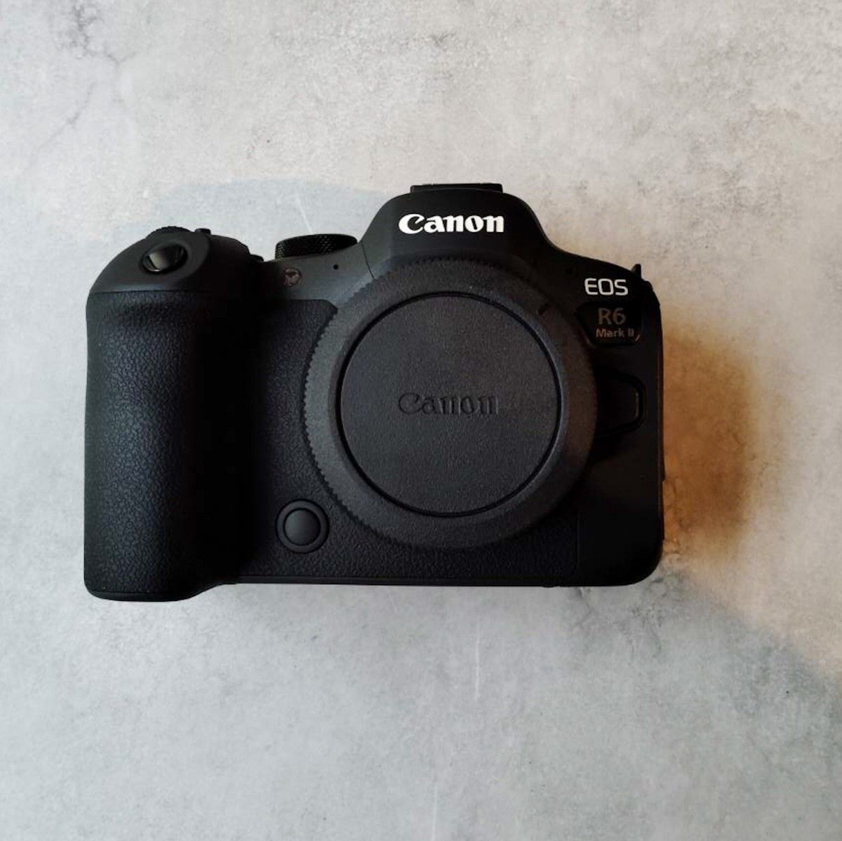 最終値下げ】EOS R6 Mark II・ボディー|ミラーレス一眼 最終値下げ】EOS R6 Mark II・ボディー|ミラーレス一眼