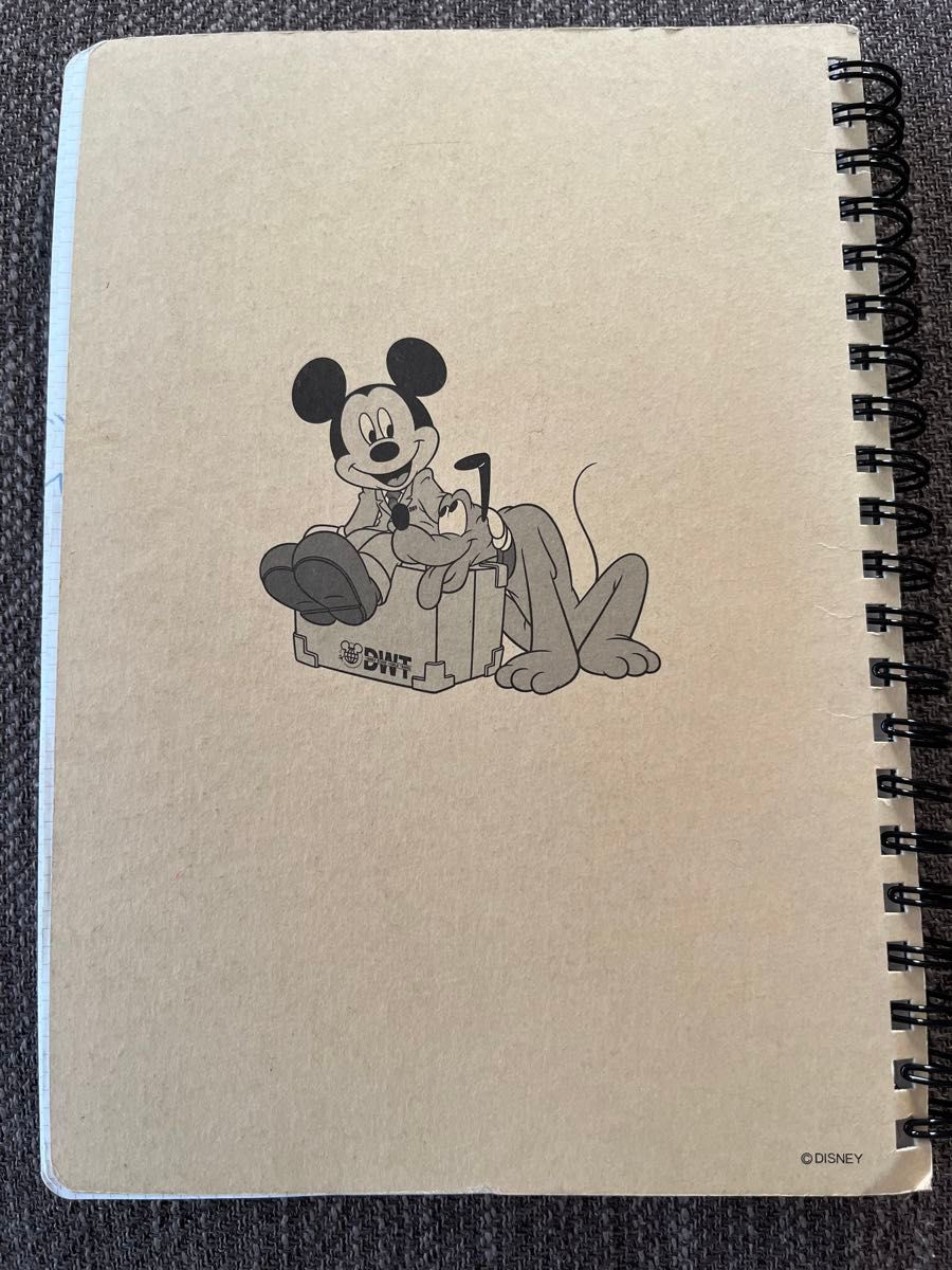 ミッキーマウス　ミニーマウス　リングノート ポケット付き　Disney