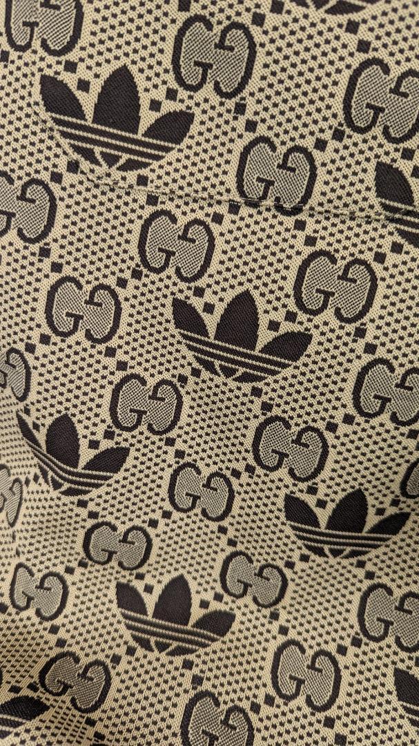 美品】22AW グッチ×アディダス GUCCI × adidas GG トレフォイル 美品】22AW グッチ×アディダス GUCCI × adidas GG トレフォイル