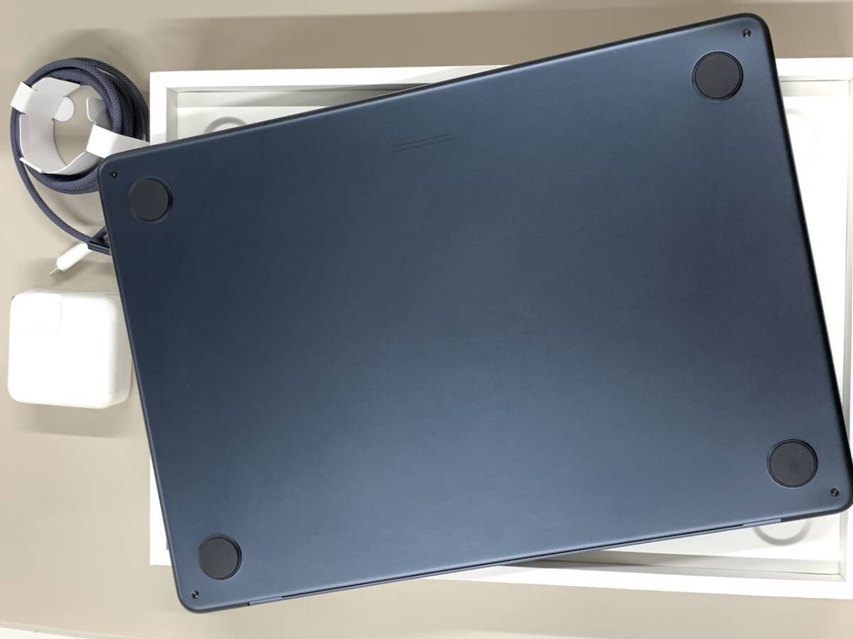 極美品・17回充電 Apple MacBook Air 13インチ 最大容量100 極美品・17回充電 Apple MacBook Air 13インチ 最大容量100