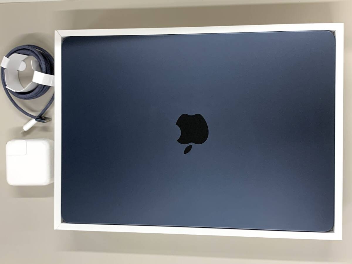 極美品・17回充電 Apple MacBook Air 13インチ 最大容量100 極美品・17回充電 Apple MacBook Air 13インチ 最大容量100