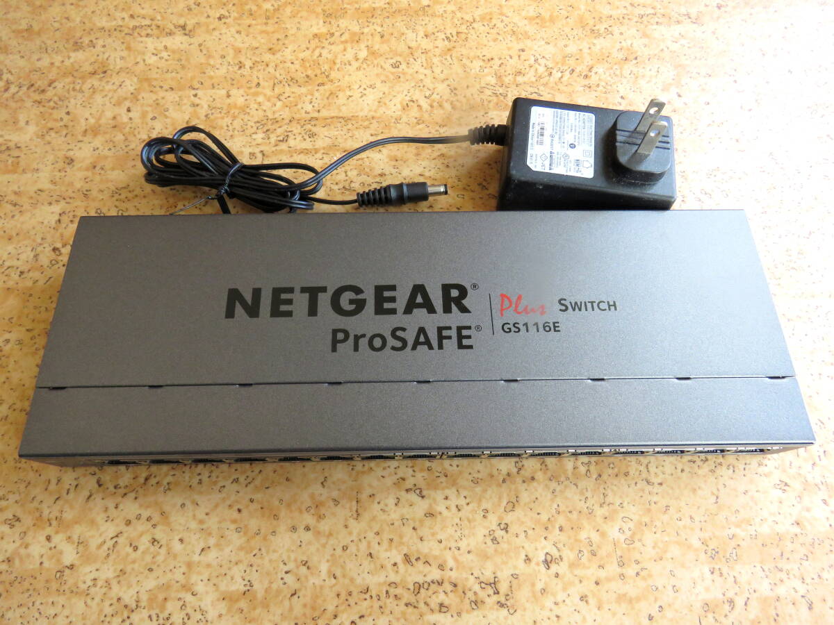 NETGEAR ProSAFE GS116E ★ Plus Switch 16-Port ★ 卓上型コンパクトスイッチングハブ ★中古　通電確認済_画像1