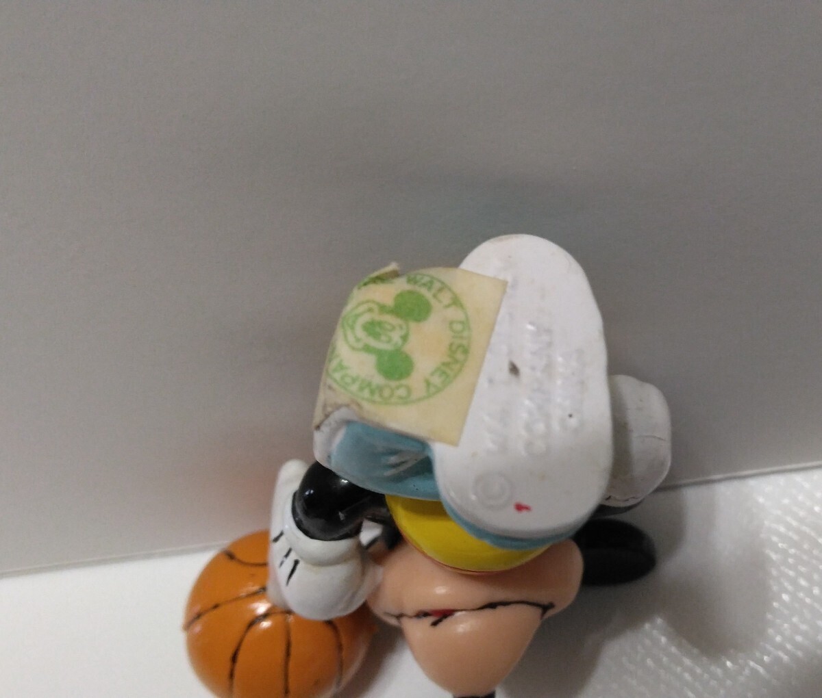 ディズニー ミッキーマウス フィギュア レトロ テニス バスケットボール 2体セット_画像4
