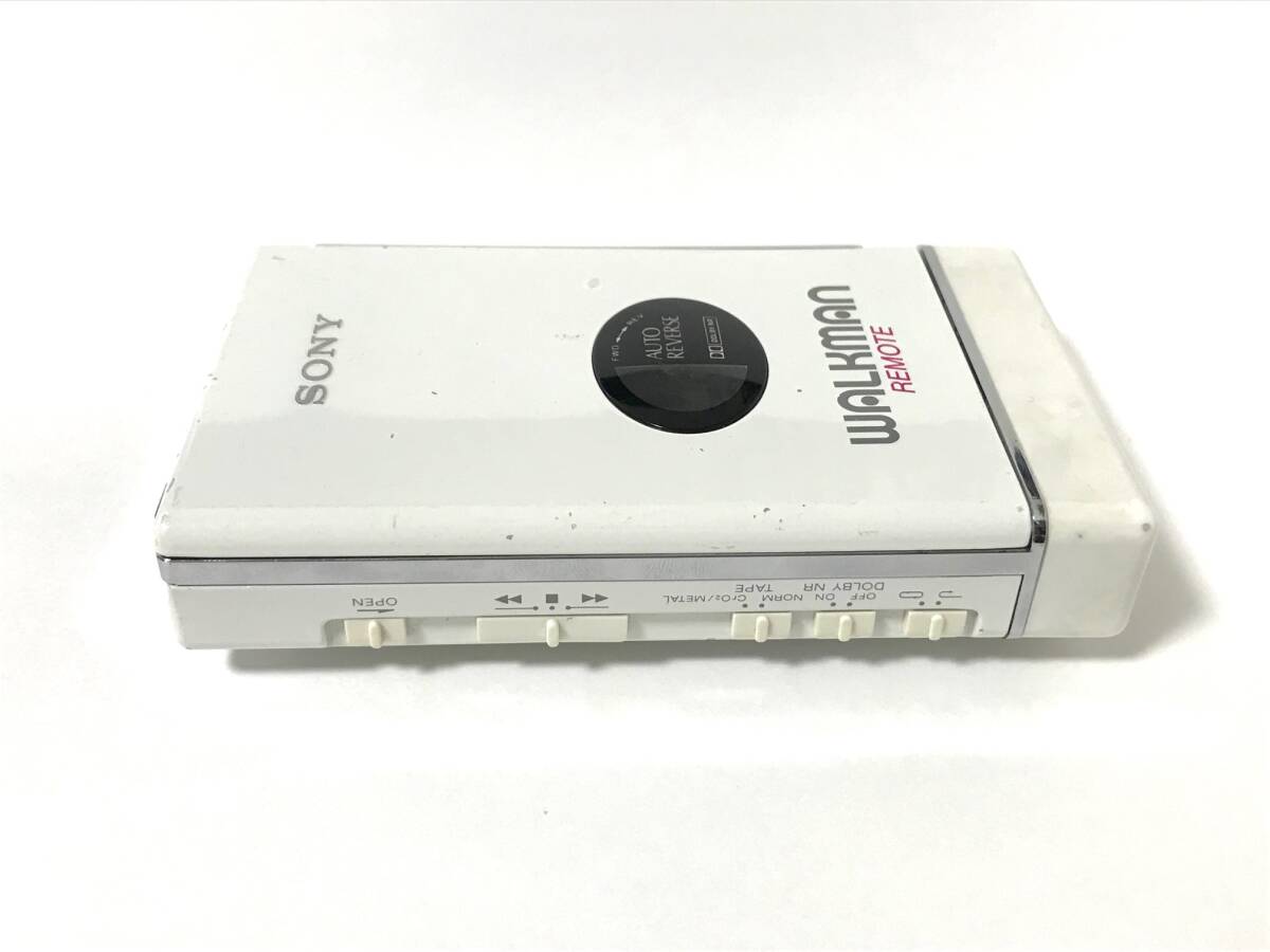 [美品][美音][整備品] SONY ウォークマン WM-109 (カセット) 電池ボックス付き (スーパーホワイト)