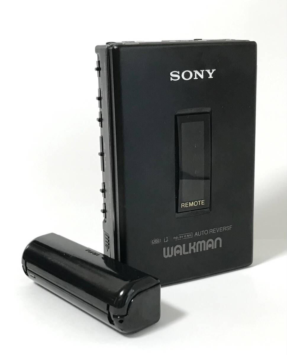 [美品][希少][整備品] SONY ウォークマン WM-607 10周年記念モデル 電池ボックス付き (マットブラック) (WM-501後継機種)の画像1
