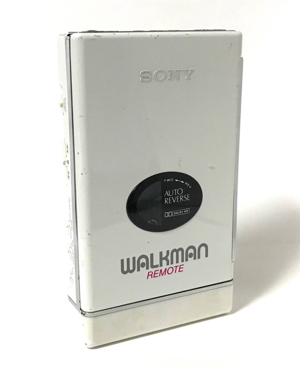 [美品][美音][整備品] SONY ウォークマン WM-109 (カセット) 電池ボックス付き (スーパーホワイト)