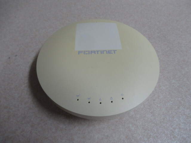 【中古】FORTIAP-221C FORTINET FAP-221C-J 無線LANアクセスポイント UTM 【ビジネスホン 業務用 電話機 本体】_画像1