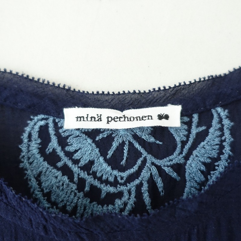 【定価7.3万】ミナペルホネン mina perhonen *hopeエンブロイダリーノースリドレス*40ネイビー刺繍楊柳生地(2-2404-466)【41E42】_画像9