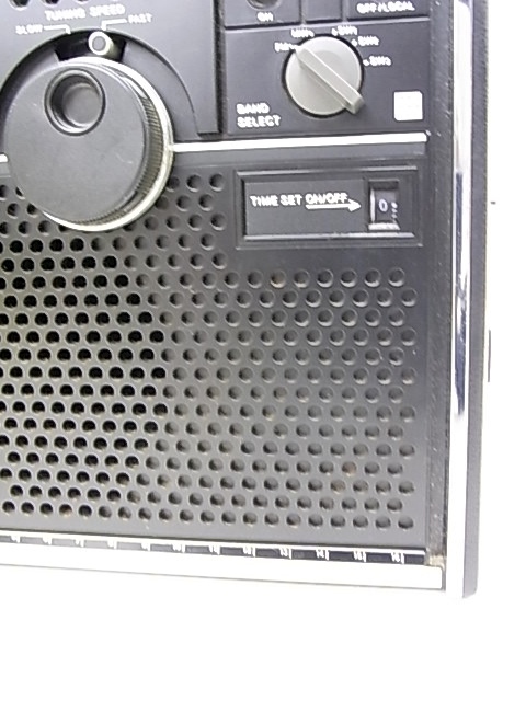 e11621 SONY ICF-5800 ソニー スカイセンサー ラジオ FMのみOK 通電確認済 ジャンク品の画像5