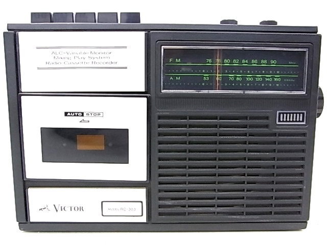 h1068 VICTOR RC-303 ビクター　ラジオ　カセットレコーダー　通電OK　難有_画像1
