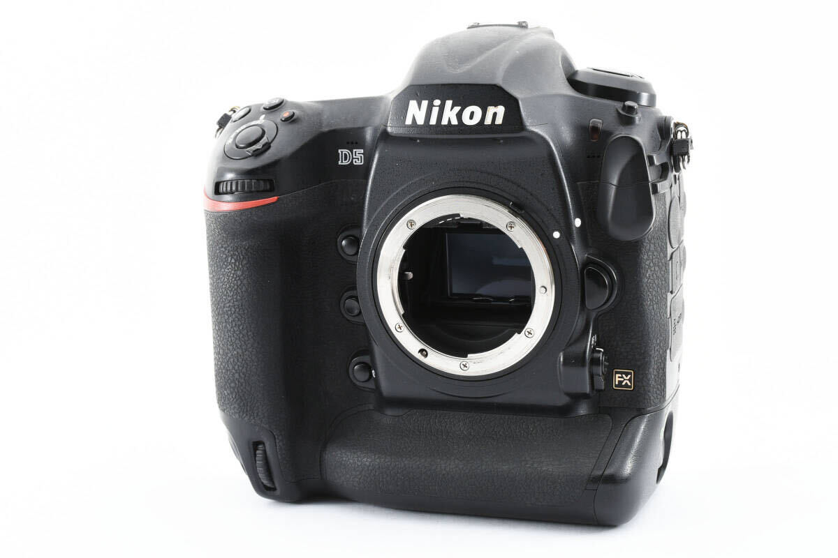 ★並品★ Nikon ニコン D5 Type-XQD デジタル一眼レフカメラ ボディ #2831_画像2