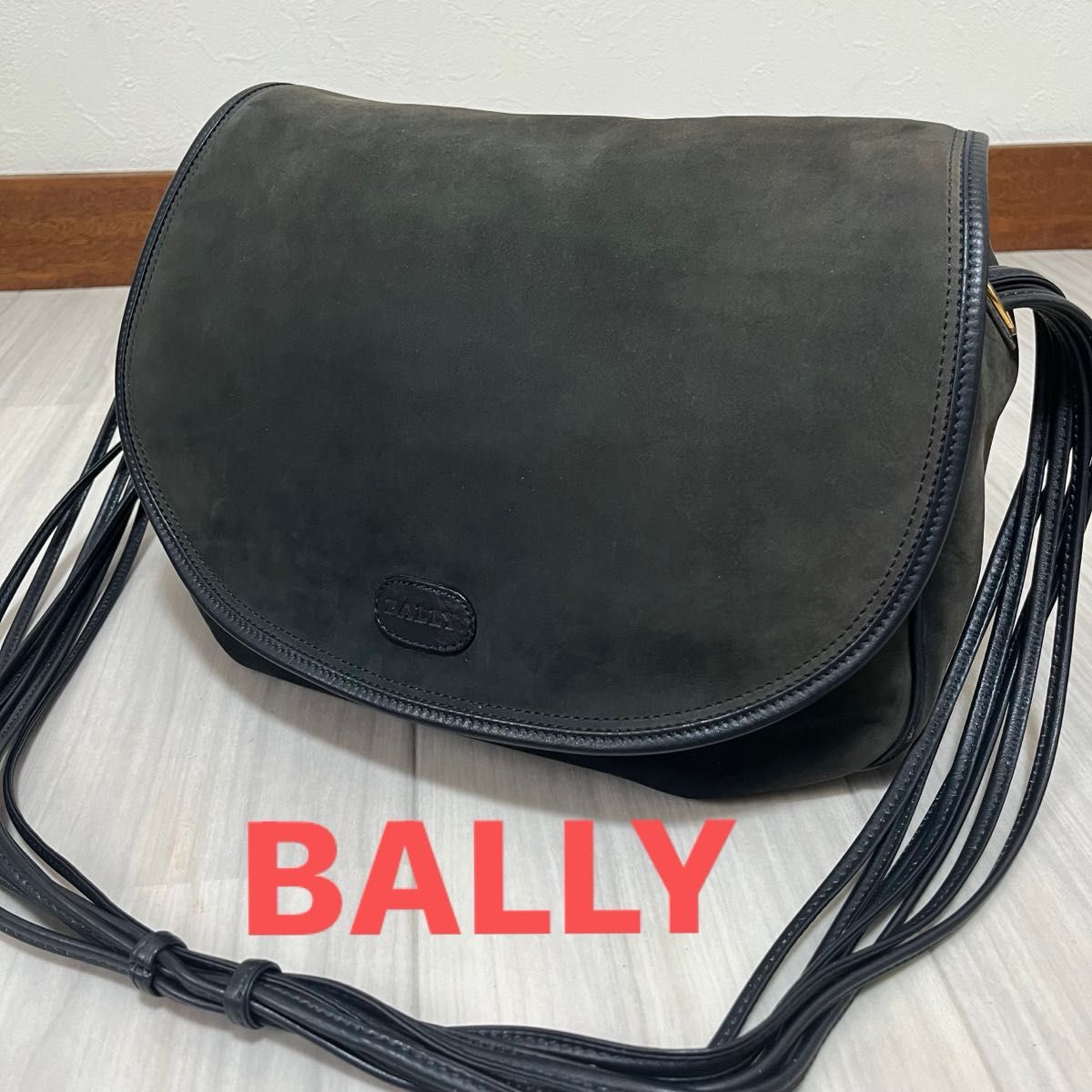 BALLY バリー スエード レザー ショルダーバッグ 本革 ７本 レザーストラップ 