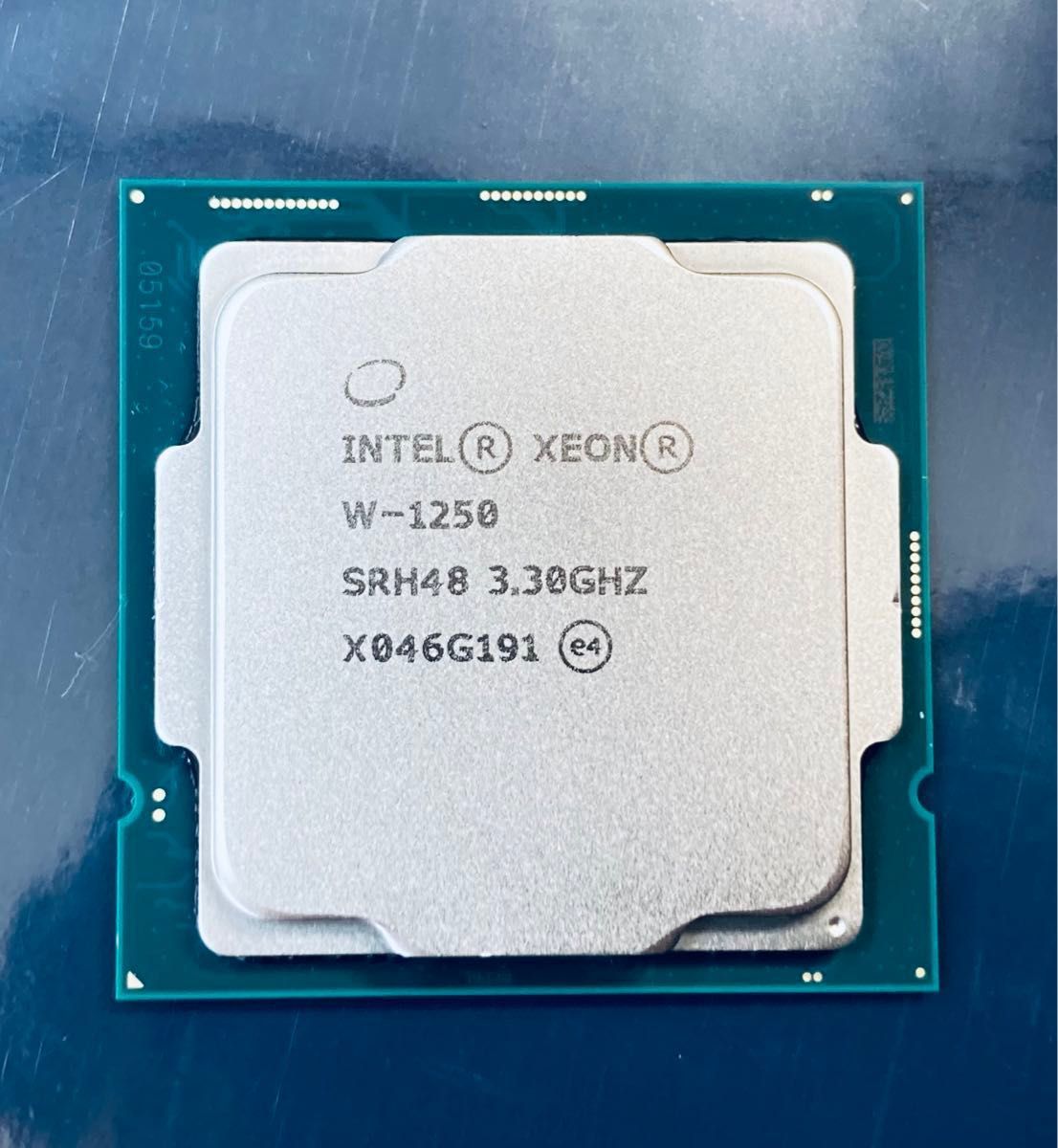 高性能CPU★動作確認済み★Intel Xeon W-1250 6コア・12スレッド★W480チップ用