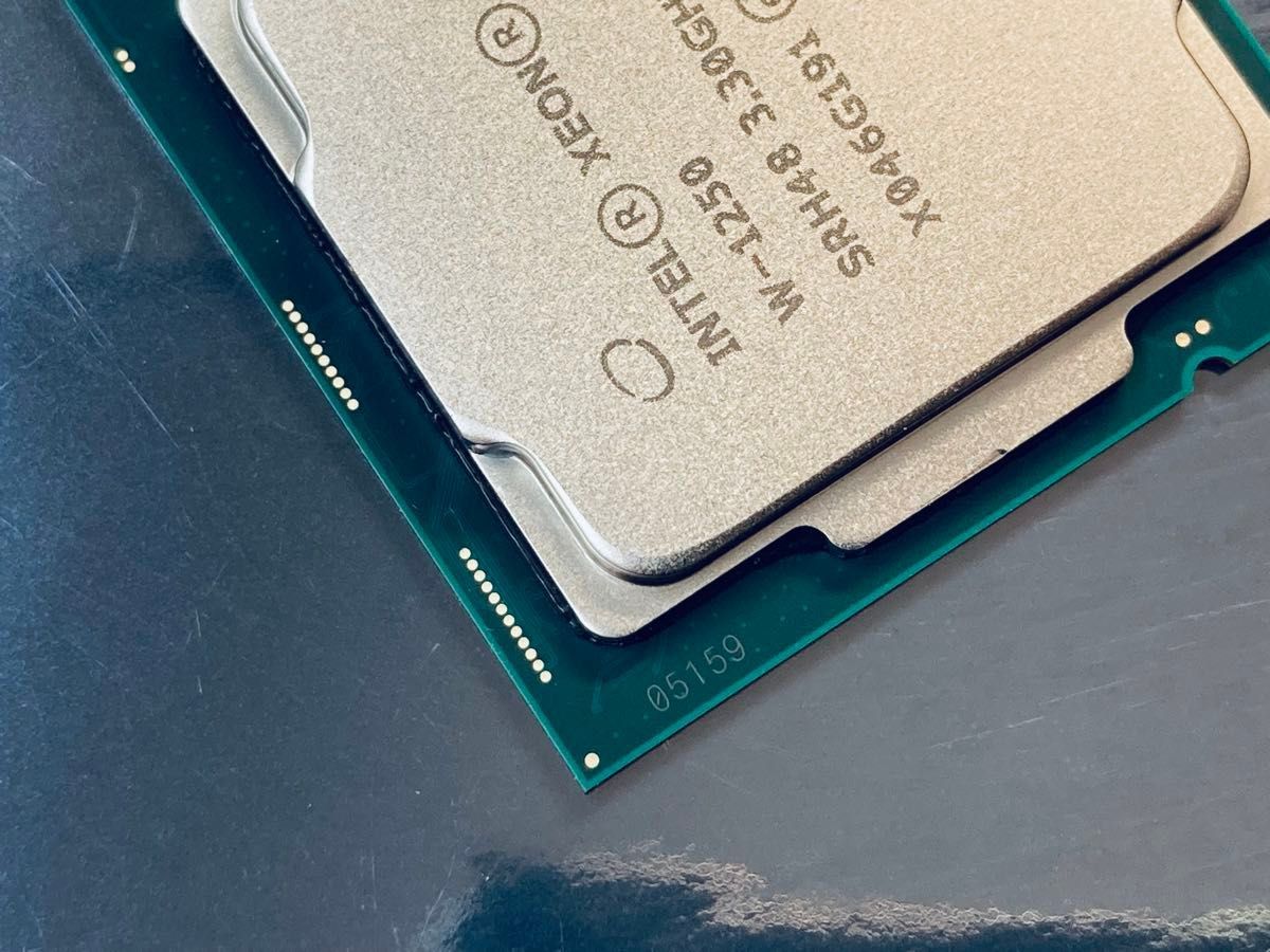 高性能CPU★動作確認済み★Intel Xeon W-1250 6コア・12スレッド★W480チップ用