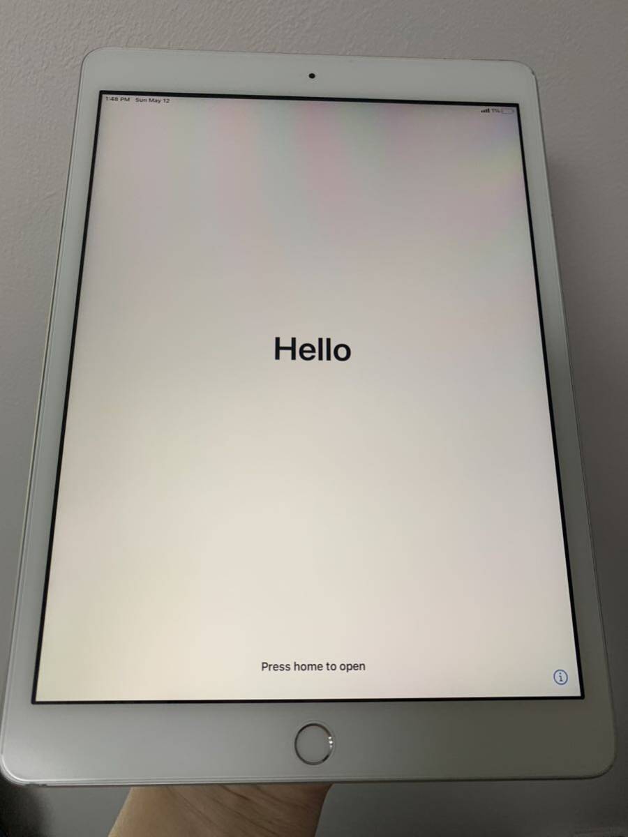 iPad 2019 第7世代 中古 シルバー SIMフリー j73の画像1