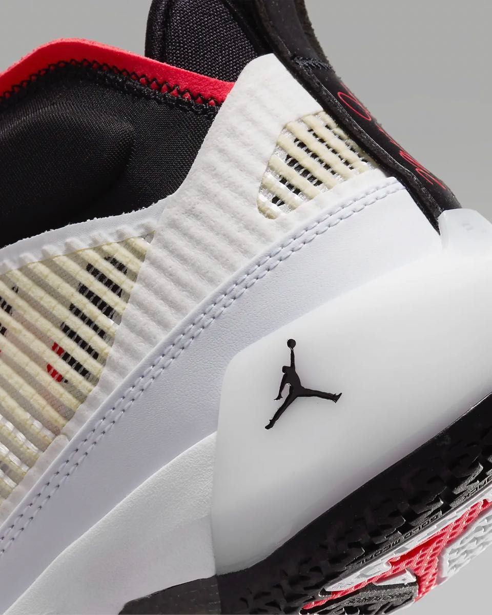 【新品】 Nike GS Air Jordan XXXVII 24.5cm