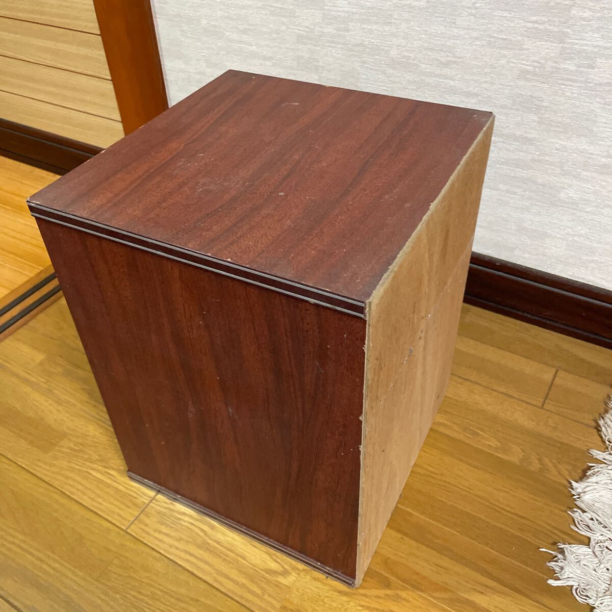  wooden case Mid-century modern 