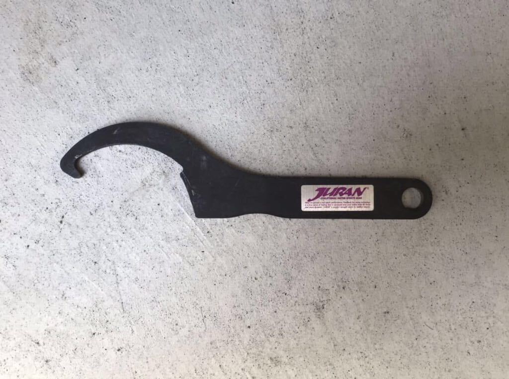  shock absorber wrench ( hook wrench ) 2 pieces Manufacturers different 