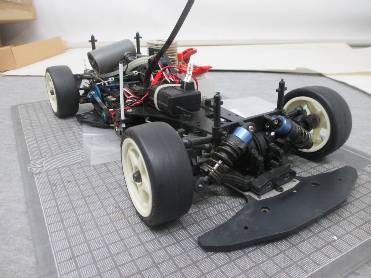 Yahoo!オークション - 1098 エンジンRCカー Kyosho シャーシ Yahoo!オークション - 1098 エンジンRCカー Kyosho シャーシ