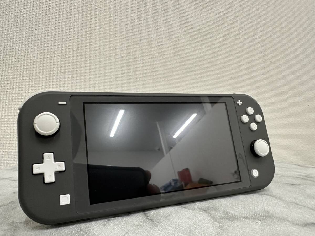 3738■任天堂 Nintendo Switch スイッチ ライト Lite HDH-S-GAZAA グレー ゲーム機 ハード 中古品  の画像1