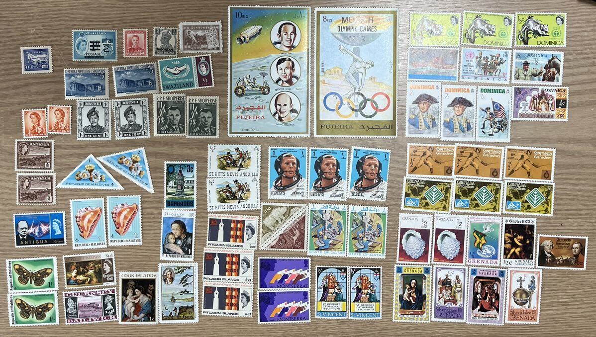 【未使用】海外　切手　72枚　まとめ売り　使用済2枚おまけ付　1960年代　1970年代_画像1