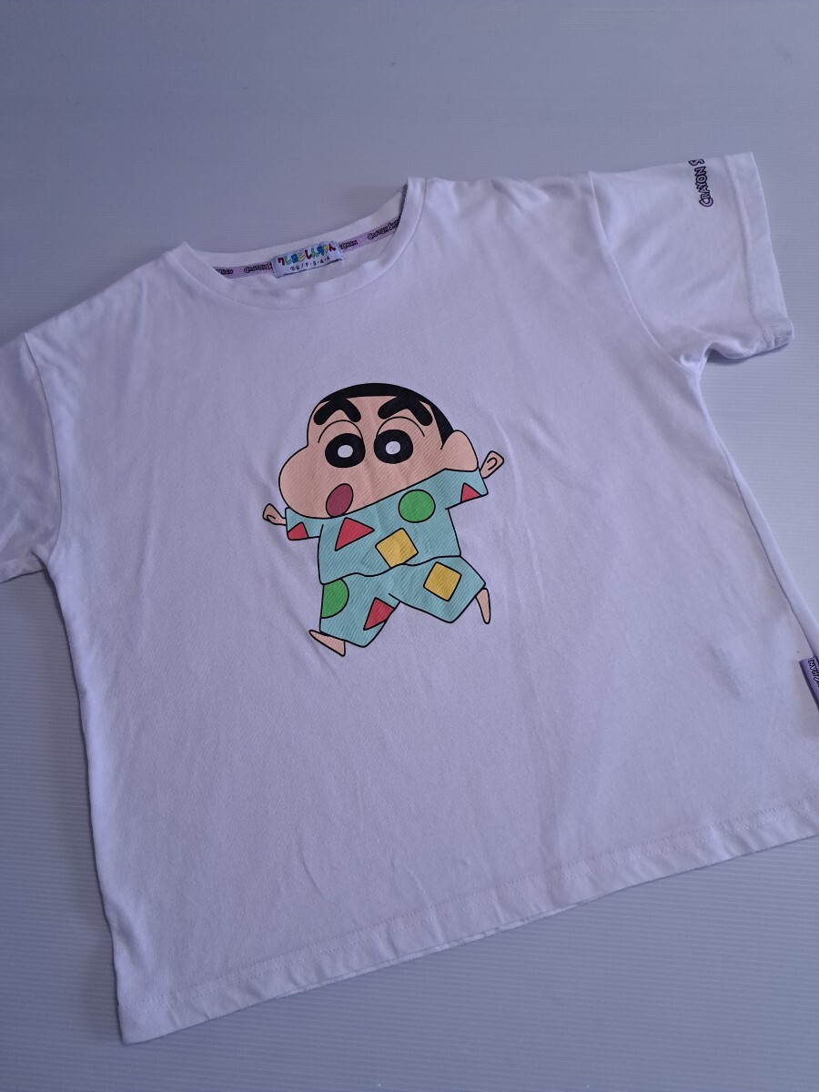 子供服 マーベル　クレヨンしんちゃん　 150 半袖 Tシャツ２枚まとめ売り　男の子　女の子　　ら　ルームウェア