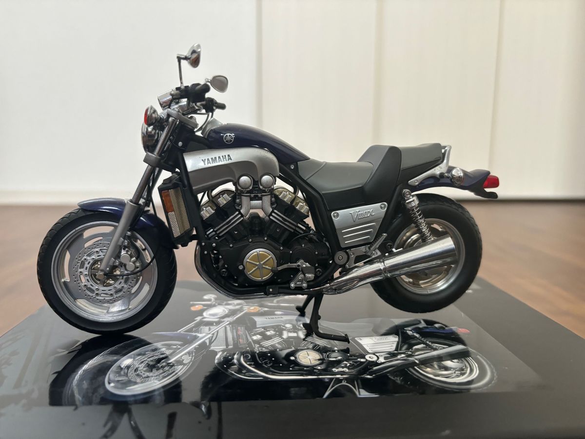 ミニチャンプ　YAMAHA  V-max 1/12