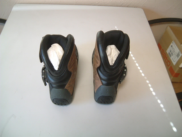 アルパインスター テック２ ショートブーツ 26.5センチですが、少しきつめ25.5～26くらいかも 2～3度使用 長期の保管品の画像2