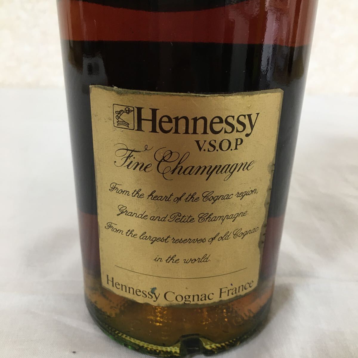 Hennessy COGNAC V.S.O.P 金キャップ グリーンボトル ブランデー特級 コニャック 古酒 容量700ml 度数40% 未開栓 重量1296g 5 シ 323_画像7