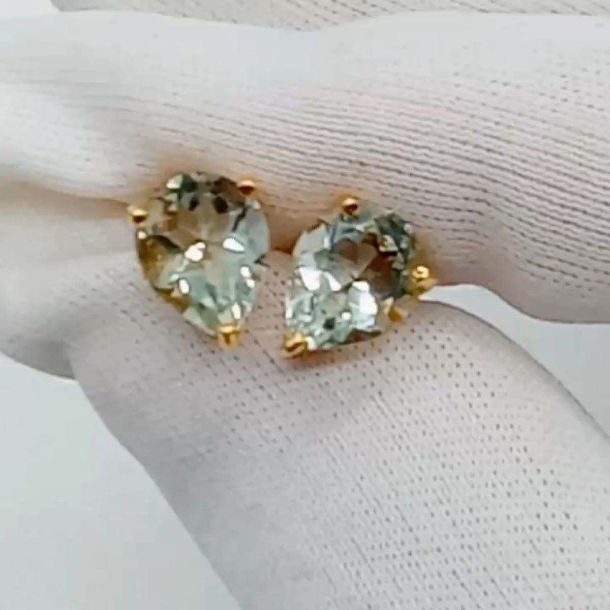 k18天然グリーンクォーツピアス　4.00ct ソーティング