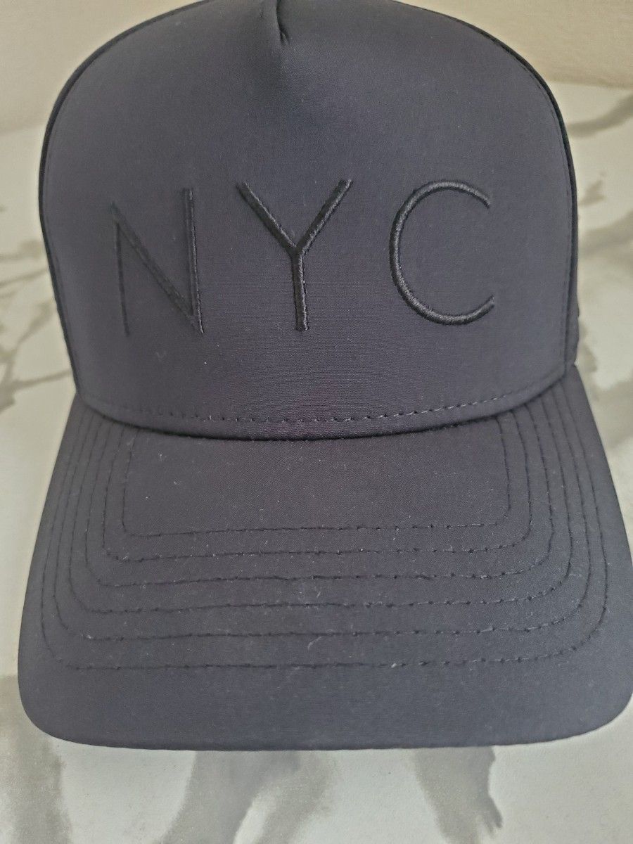 ニューエラ　 ベースボールキャップ NYC   帽子　ブラック