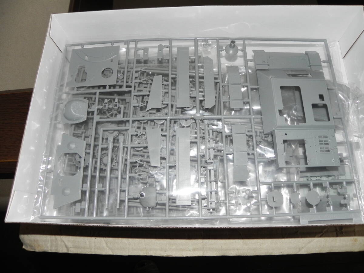 ドラゴン１/３５　ドイツ陸軍　Ⅳ号駆逐戦車　L/４８　_画像2